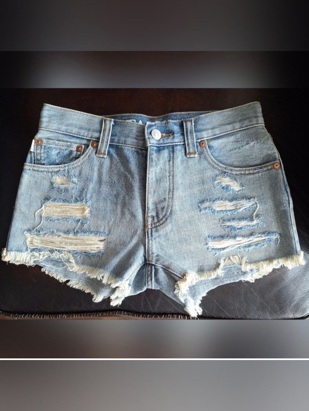 NWOT Aritzia Talula Distressed Light Blue Denim Shorts